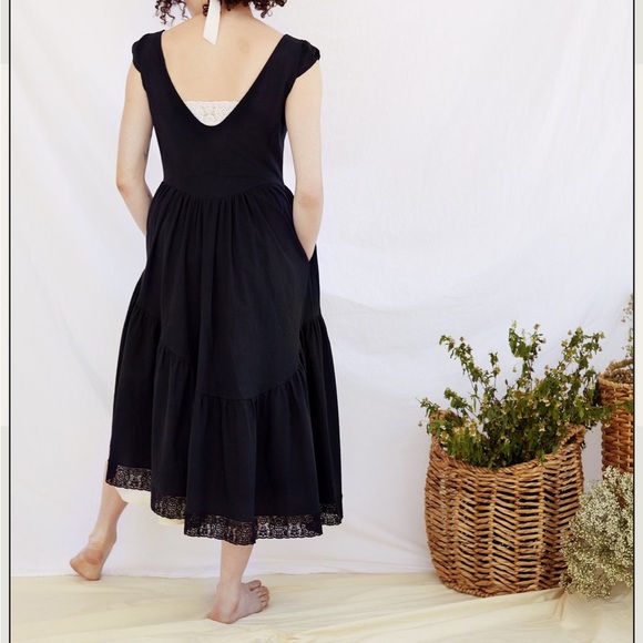 BNWT Of Her Own Kind Claudette Dress - Picture 2 of 7